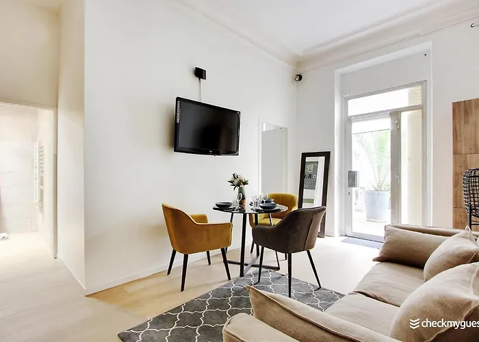 Modern - 1br-4p - Le Marais Apartment